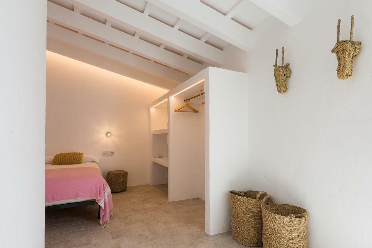 Villa roques à Ciutadella  Extérieur photo