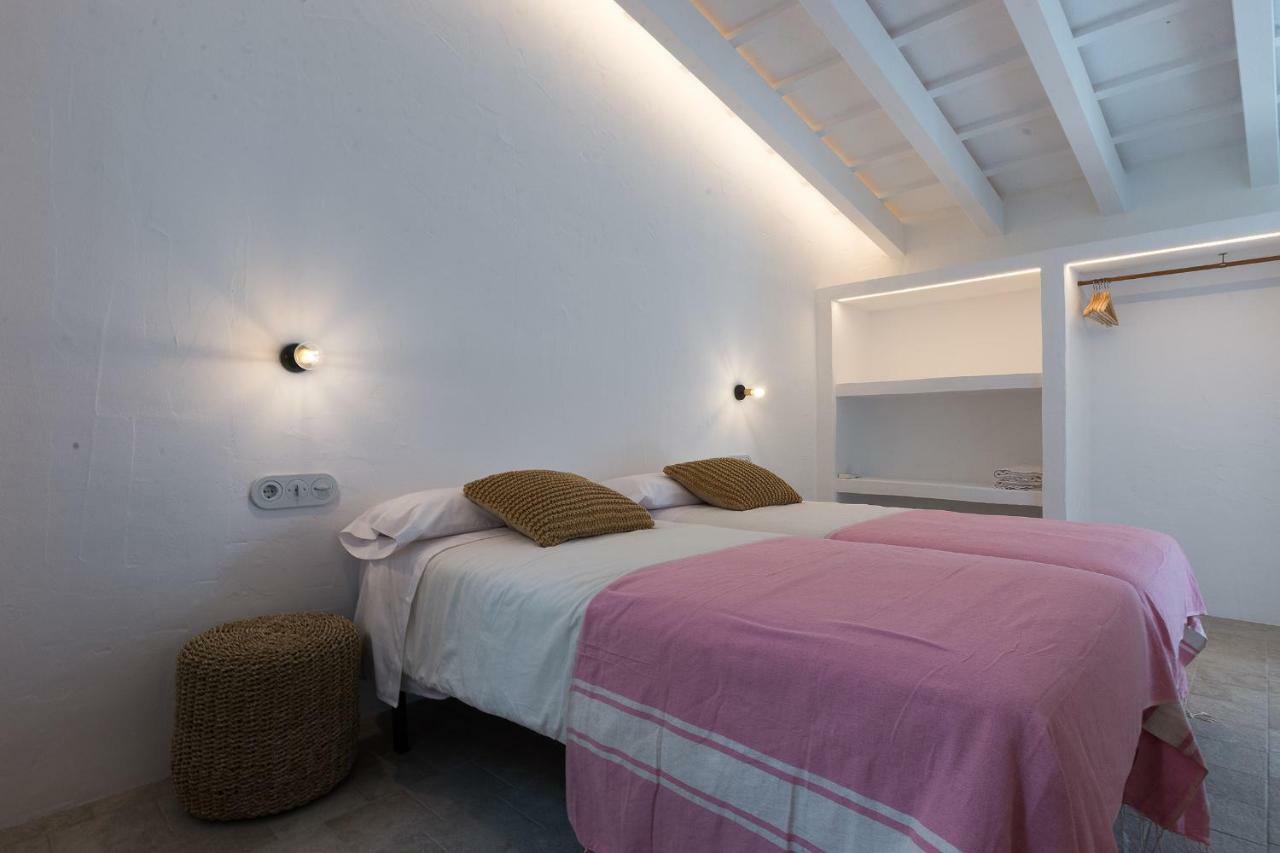 Villa roques à Ciutadella  Extérieur photo